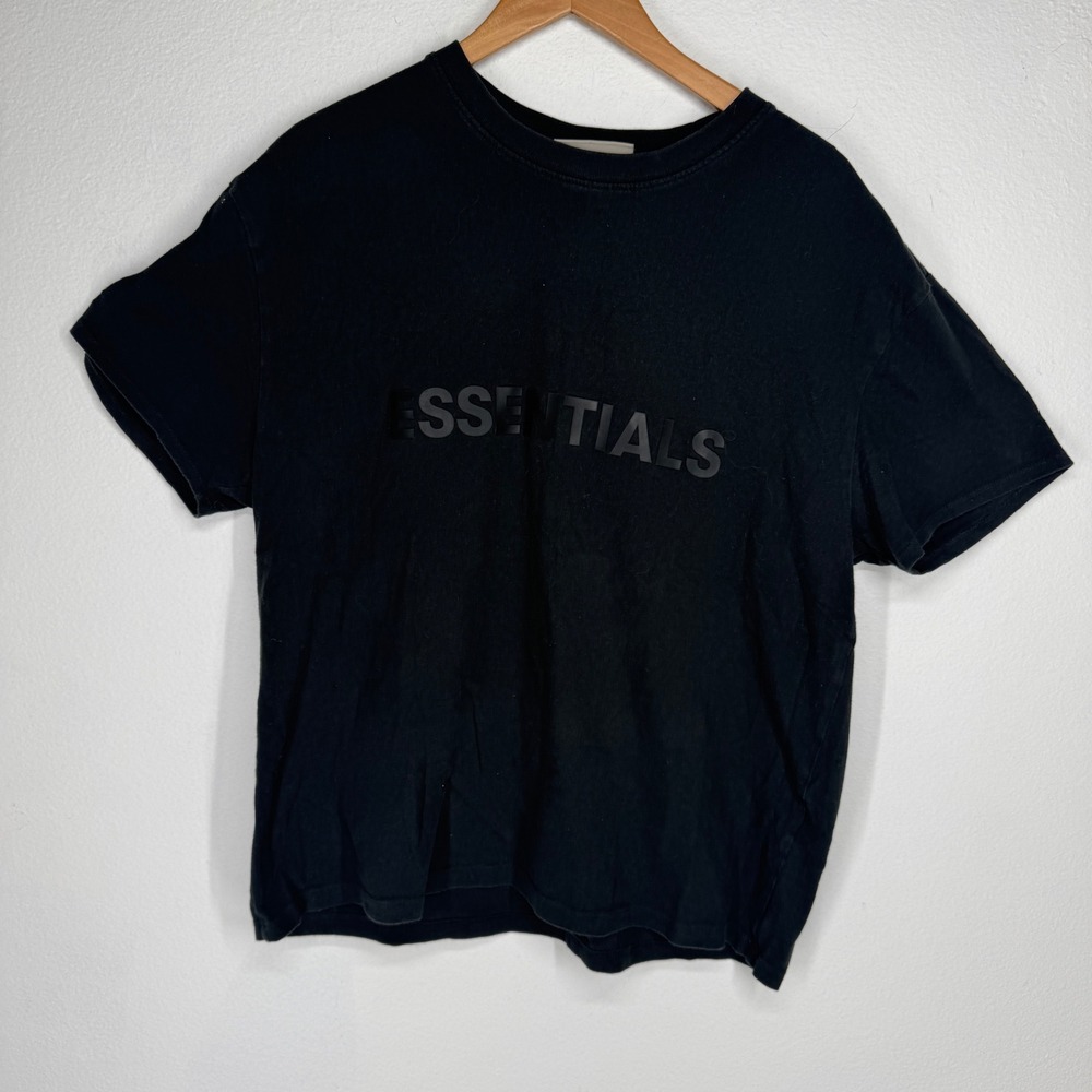 Fear of God Essentials Black Tonal Logo T-Shirt Mens XS Boxy Fit 100% Cotton
